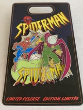 Disney Marvel Spiderman vs Mysterio Battle 2022 Limited Release Pin
