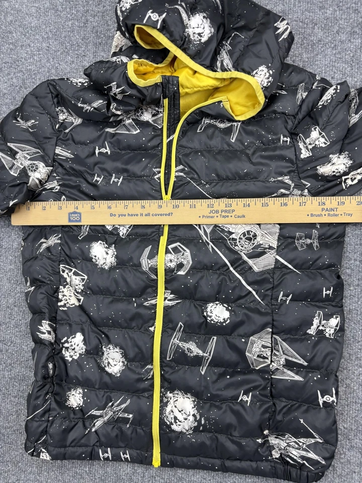 Chaqueta Uniqlo Star Wars Niños 110 Negra Con Capucha Puffer Cremallera Completa Forro Amarillo Foto 4 de 4