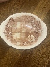 Grindley Trellis Pink  Oval Vegetable Serving Bowl, 10"    (B72)