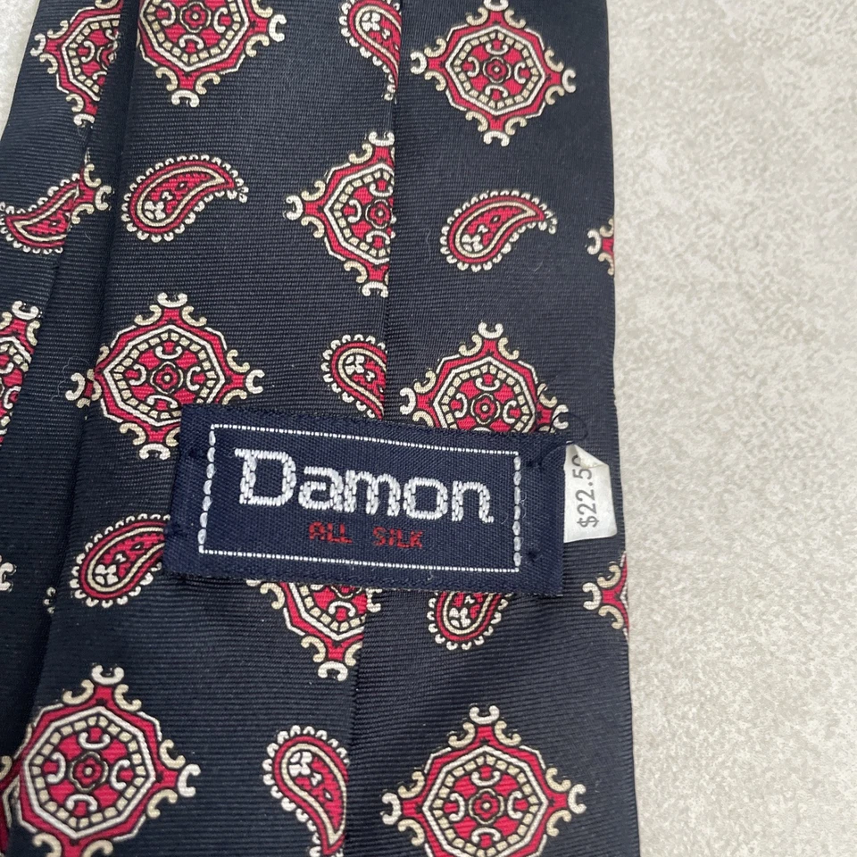 Corbata Damon Para Hombre Negra Geométrica Talla Única Seda Clásica Diseñador De Colección Años 90 Hecha en EE. UU. Foto 3 de 4