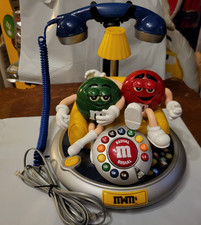 M M - CHARACTER  ANIMATED TALKING LANDLINE TELEPHONE