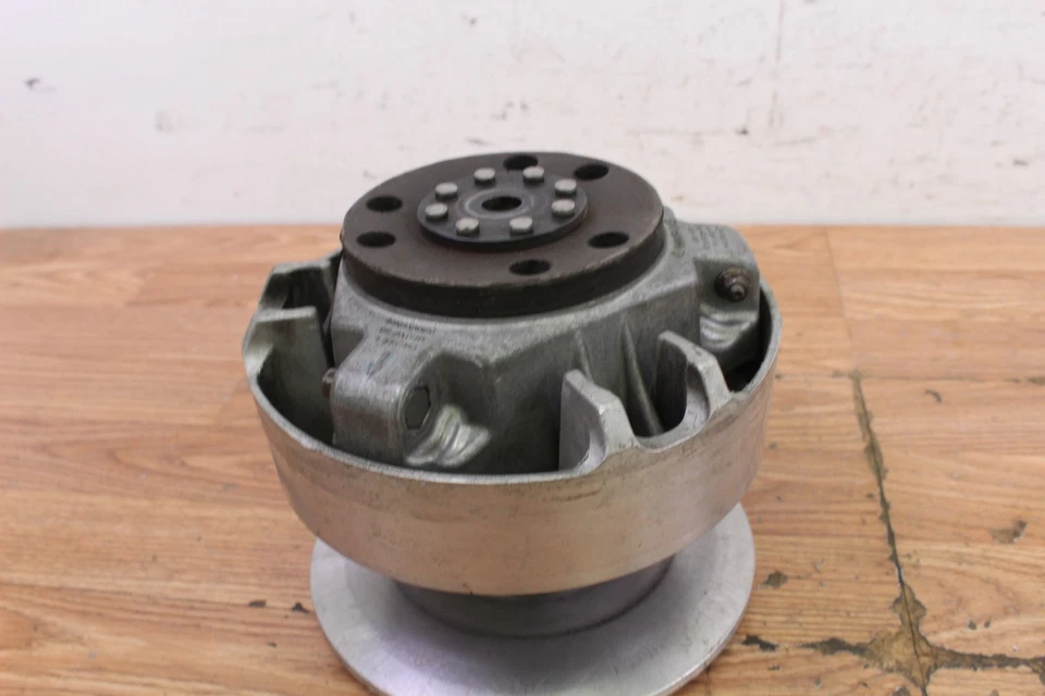 Ski-Doo Summit 800 XP 2008 embrague de transmisión primaria - necesita reconstrucción Foto 4 de 4