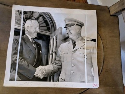 President Harry S. Truman Greets General Eisenhower Large 1952 AP Wirephoto 