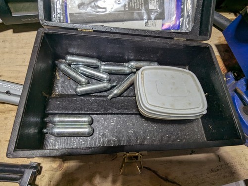 Marksman and Daisy Repeater , BB Gun, 4.5mm .177 Cal - Picture 12 of 14
