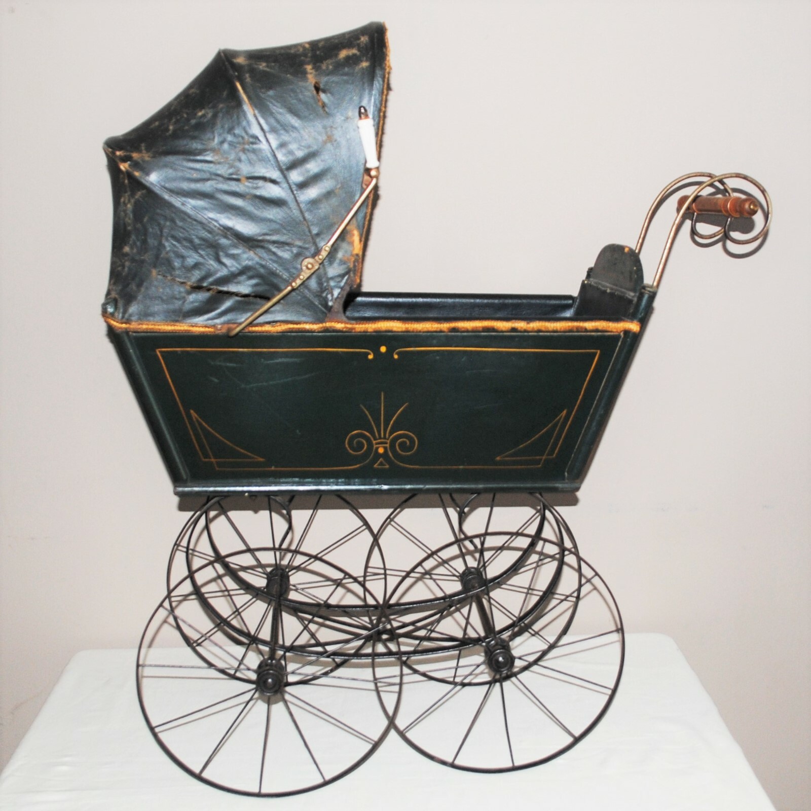 Antique geruomo wooden iron bambola pram autoriage Antique geruomo wooden iron bambola pram autoriage