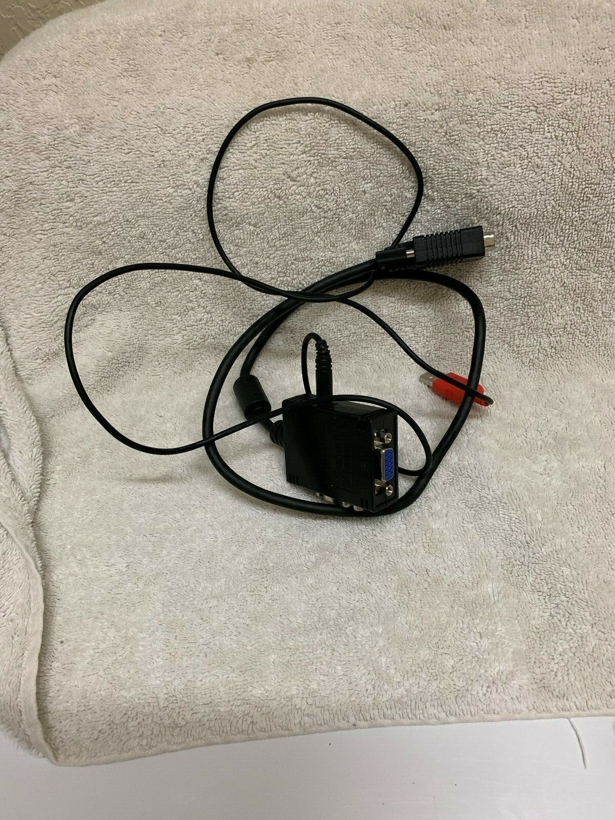 Gigaware 2-Port USB Powered VGA Video Splitter 26-1264 PC Ma