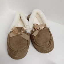 NEW TAN LIGHT BROWN SLIPPERS BOBBIE AND BROOKS MEDIUM SIZE