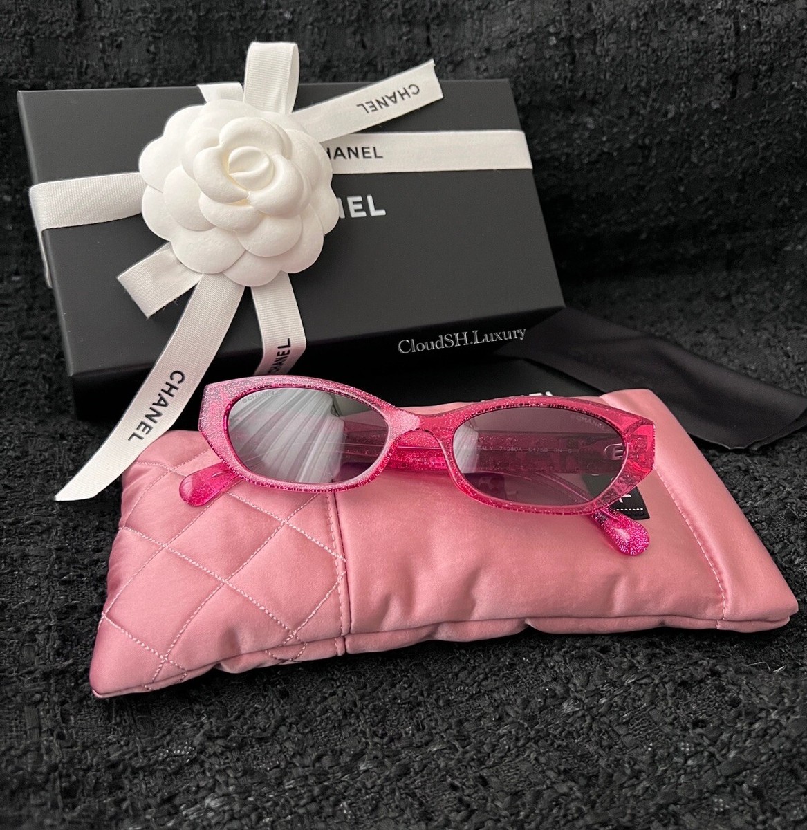Auth NIB Chanel 71280 Crystal Logo Pink Glitter Rectangle Auth NIB Chanel 71280 Crystal Logo Pink Glitter Rectangle