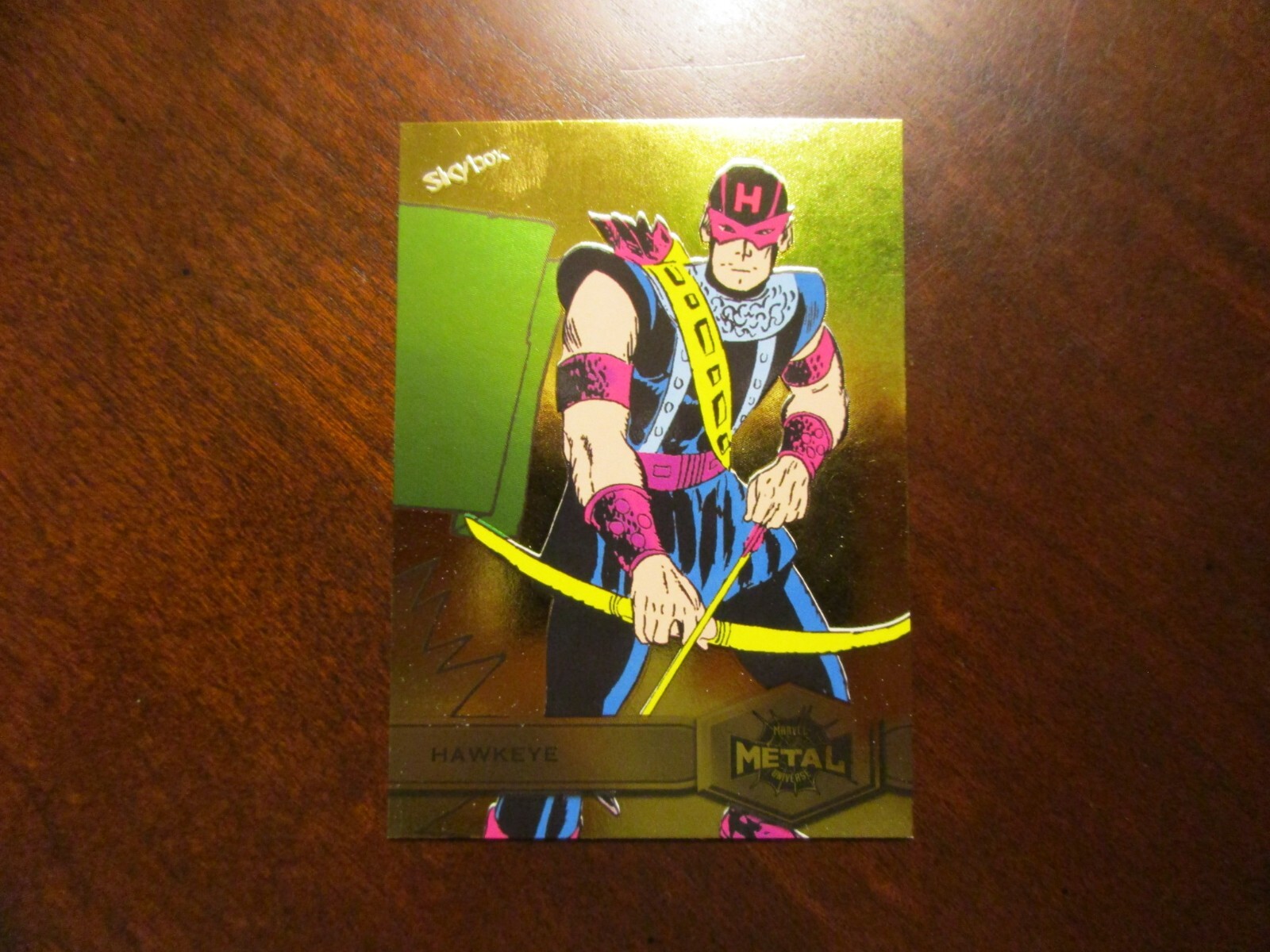 2021 UD Marvel Spider-Man Metal Universe HAWKEYE High Series Gold Light FX # 131