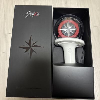 Stray Kids - Stray Kids ライトスティック STRAY KIDS OFFICIAL LIGHT STICK VER.2 w/ Tracking,Strap