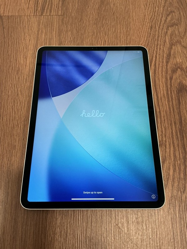 Apple iPad Pro 2018 1st Gen 64GB Wi-Fi 11-inch Silver