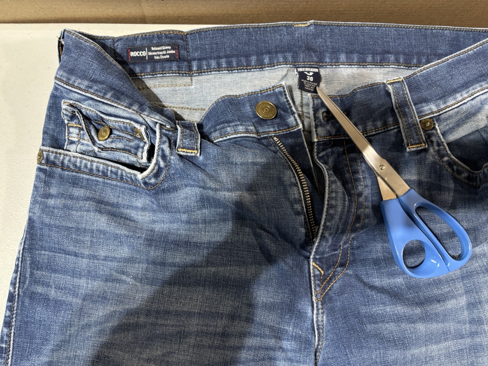 TRUE RELIGION Rocco Relaxed Skinny Jeans SZ 36 thumbnail 2