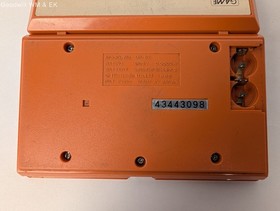 AS-IS 1982 Nintendo Game & Watch Donkey Kong DK-52 Beeps, Cracked Bottom Screen