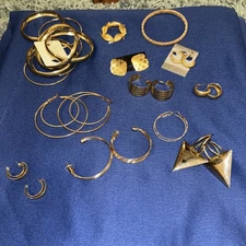 Estate  Vintage Liquid Gold Tone Metal Pierced Earring Bracelet Brooch Lot Of 12
