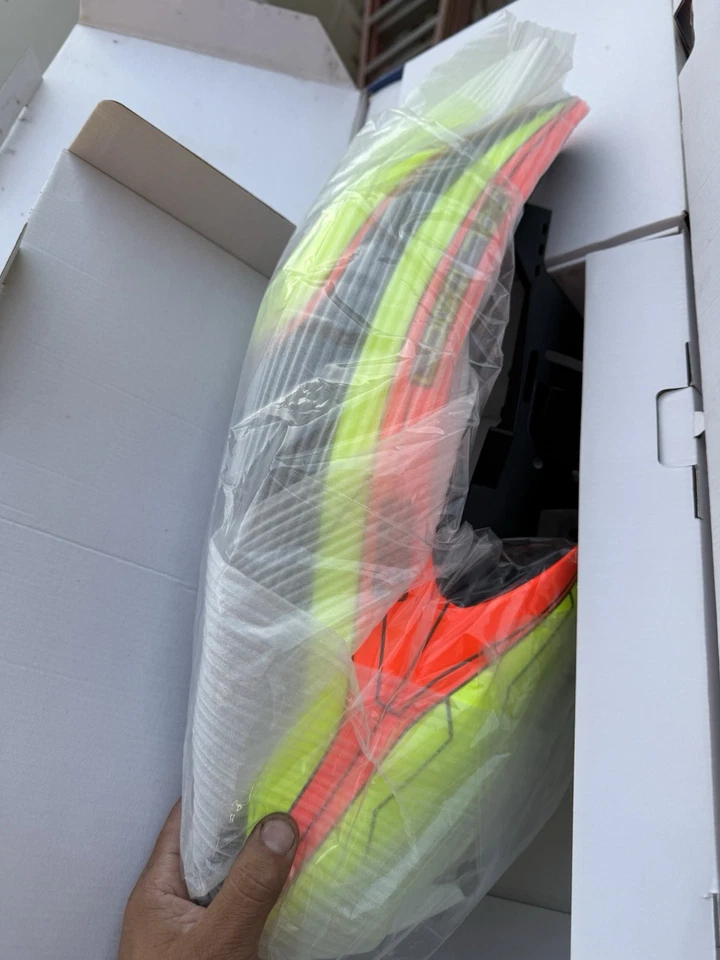 Mikado Logo 700 w/VTX 717 Rotor Blades Combo RC Helicopter Kit New Flybarless - Image 3 of 4