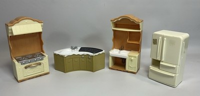 Epoch Sylvanian Families Calico Critters Kitchen Fridge Stove Hutch 4 Piece lot