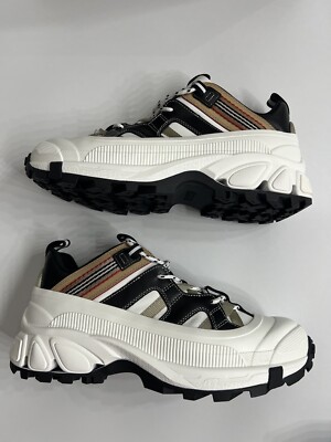 Burberry White Icon Stripe Arthur Sneakers Size 41 EUR/Size  display picture 2