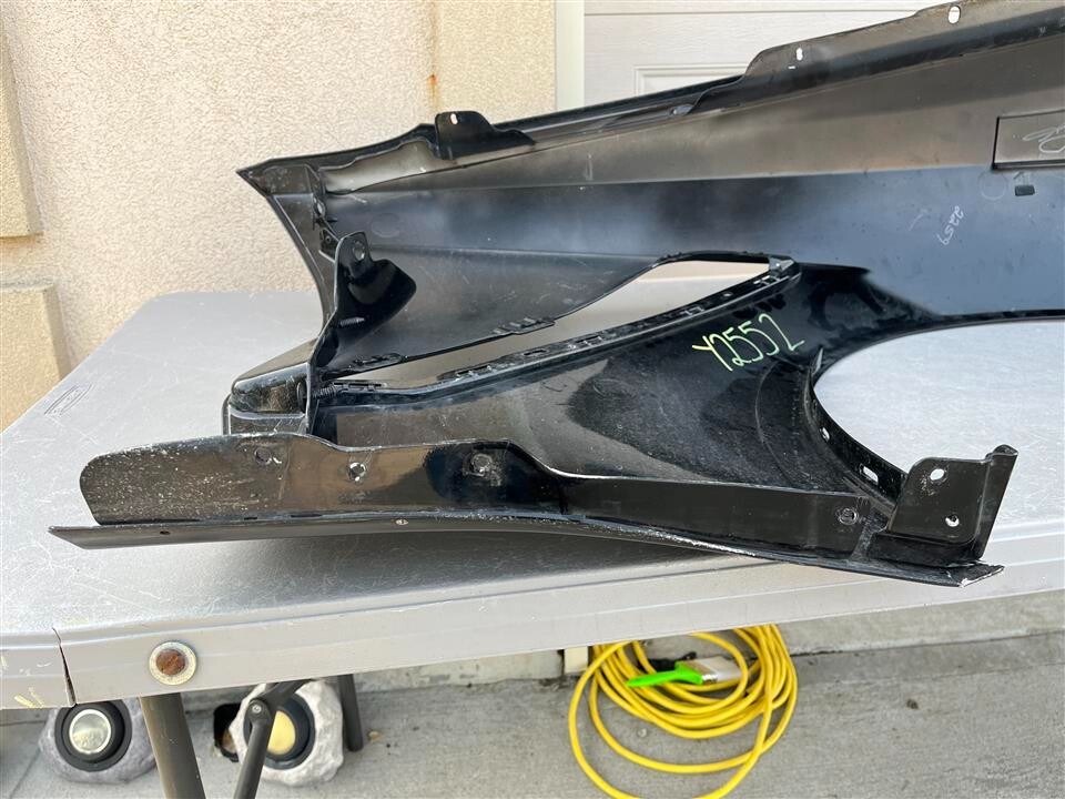 2016-2019 16 17 18 19 Chevrolet Corvette ZR1 Left Hand Fender OEM
