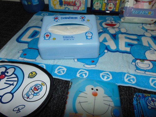 Large Doraemon Bundle, Plush Toys, Badges, Towels, Figures, Purses, Fan + More - Picture 18 of 24