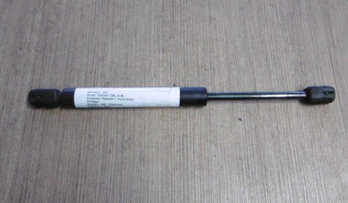 VW Passat 3B Stufenheck Bj.96-00 Heckklappe Dämpfer Gasfeder