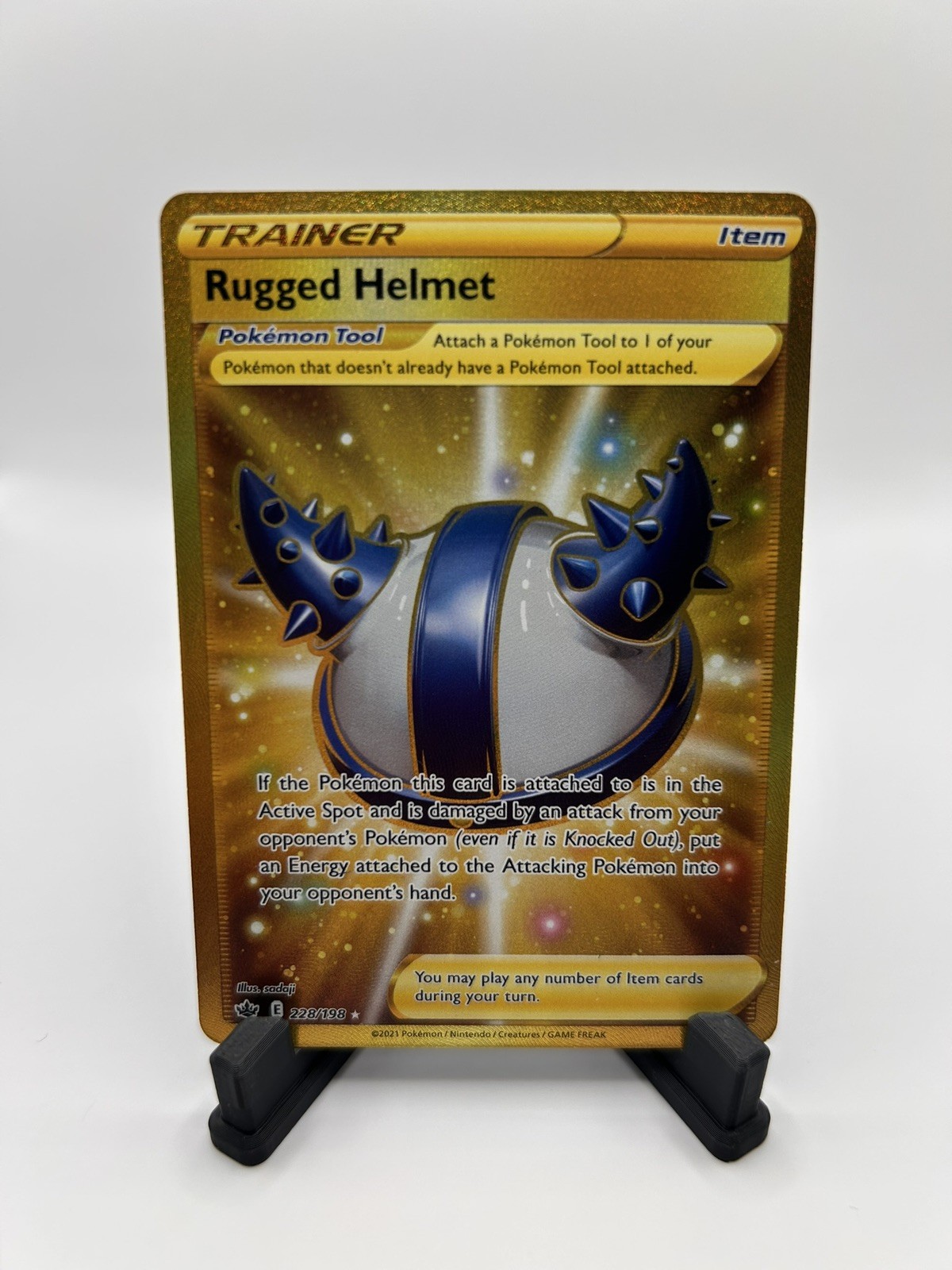 Pokemon Rugged Helmet 228/198 SWSH Chilling Reign Trainer Holo NEAR MINT