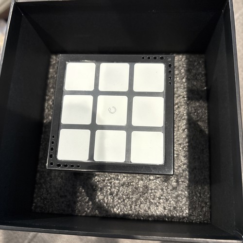 Rare Rubik's Cube Interactive Touch Lights Sound Puzzle, Charging Base, No Cable - Picture 4 of 6
