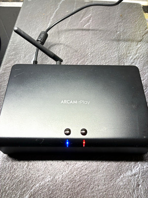 ARCAM rPlay Netzwerk-Audio-Streamer DTS Play-Fi schwarz mit Antenne 192 kHz