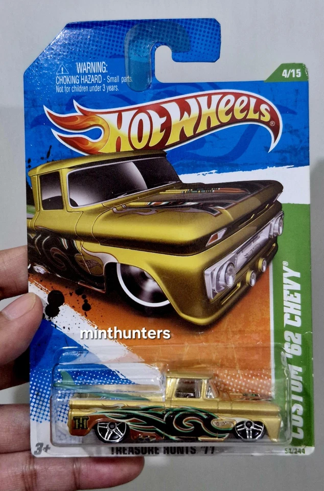 Hot Wheels 2011 Treasure Hunt Custom 62 Chevy juego de 2 cartas cortas y largas leer Foto 2 de 4