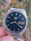 Vintage Seiko 5 Automatic 17 Jewels Stainless Steel Men Wristwatch made in Japan