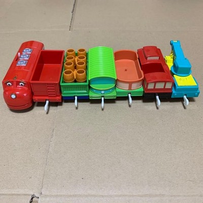 Takara Tomy Plarail Chuggington Wilson Freight Car Train Set 15+