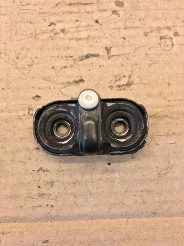 VW POLO 6R KOFFERRAUMKLAPPE SCHLOSS VERRIEGELUNG HALTER PLATTE 1T0827517A