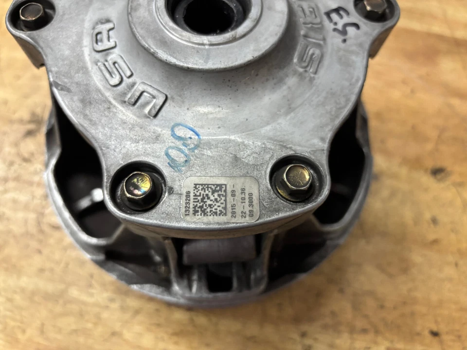 Embrague primario Polaris Switchback Adventure Titan 800 Assault Indy AXYS 15-23 OE Foto 4 de 4