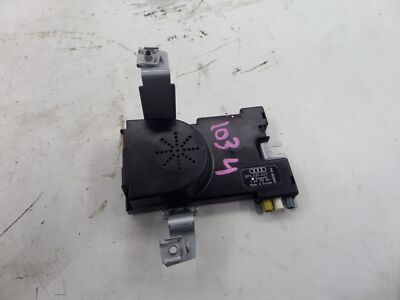 Audi A3 Blaupunkt Antenna Module 8P 06-08 OEM 8P4 035 225