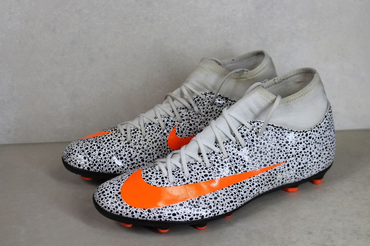 NIKE MERCURIAL SUPERFLY CR7 CRISTIANO RONALDO CLEATS SHOES NIKE MERCURIAL SUPERFLY CR7 CRISTIANO RONALDO CLEATS SHOES