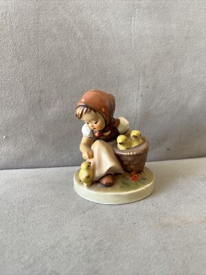 Hunmel Goebel West Germany Figurine  Chick Girl  8/57/0