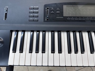 Korg 01/wfd 61key Music Workstation Synthesizer Battery Backlight Korg 01/wfd 61key Music Workstation Synthesizer Battery Backlight