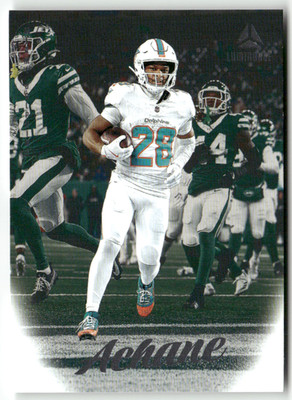 Panini Football NFL Luminance 2025 No. 7 De'Von Achane