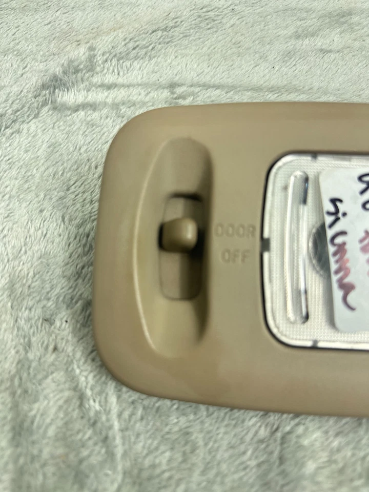 Toyota y Lexus 1998-2003 bronceado cúpula central trasera techo mapa luz OEM Foto 2 de 4