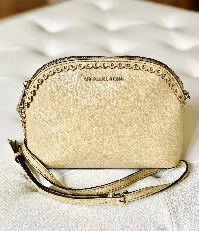 Michael Kors Jet Set зубчатый с заклепками купол через плечо бежевый - Изображение 2 из 4