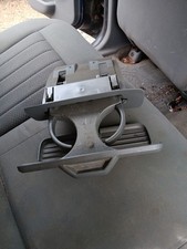 Oem 2005-2007 Jeep Grand Cherokee Wk Rear Seat Cup Holder Gray Cupholder Flaw Oem 2005-2007 Jeep Grand Cherokee Wk Rear Seat Cup Holder Gray Cupholder Flaw