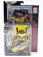Hasbro Transformers Generations Combiner Wars  B3060 Sunstreaker With Comic Book