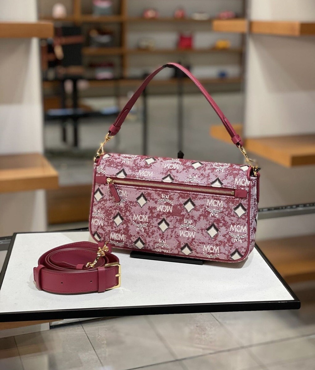 【MCM】 Vintage Jacquard Monogram Shoulder Bag 関税/送料込 Mcm Vintage Jacquard Monogram Canvas & Leather Shoulder Bag