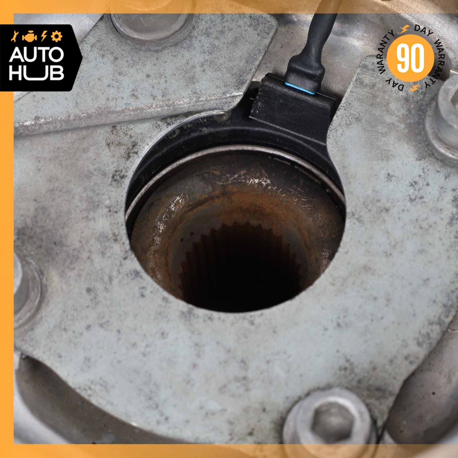 03-10 Maserati Quattroporte M139 Front Left Side Spindle Knuckle Hub OEM