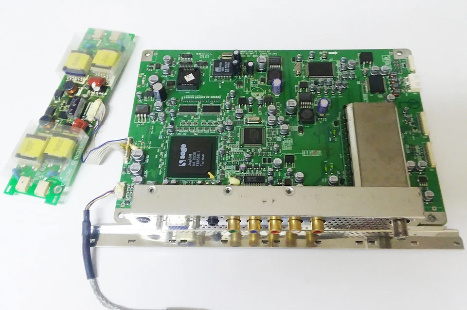 SAMSUNG LCD  17" TV LTN1765 Motherboard Main Board - Image 2 of 4