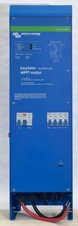 Victron EasySolar 12V 230V 1600W MPPT Solarregler 50A Ladegerät 230V 12V/70A