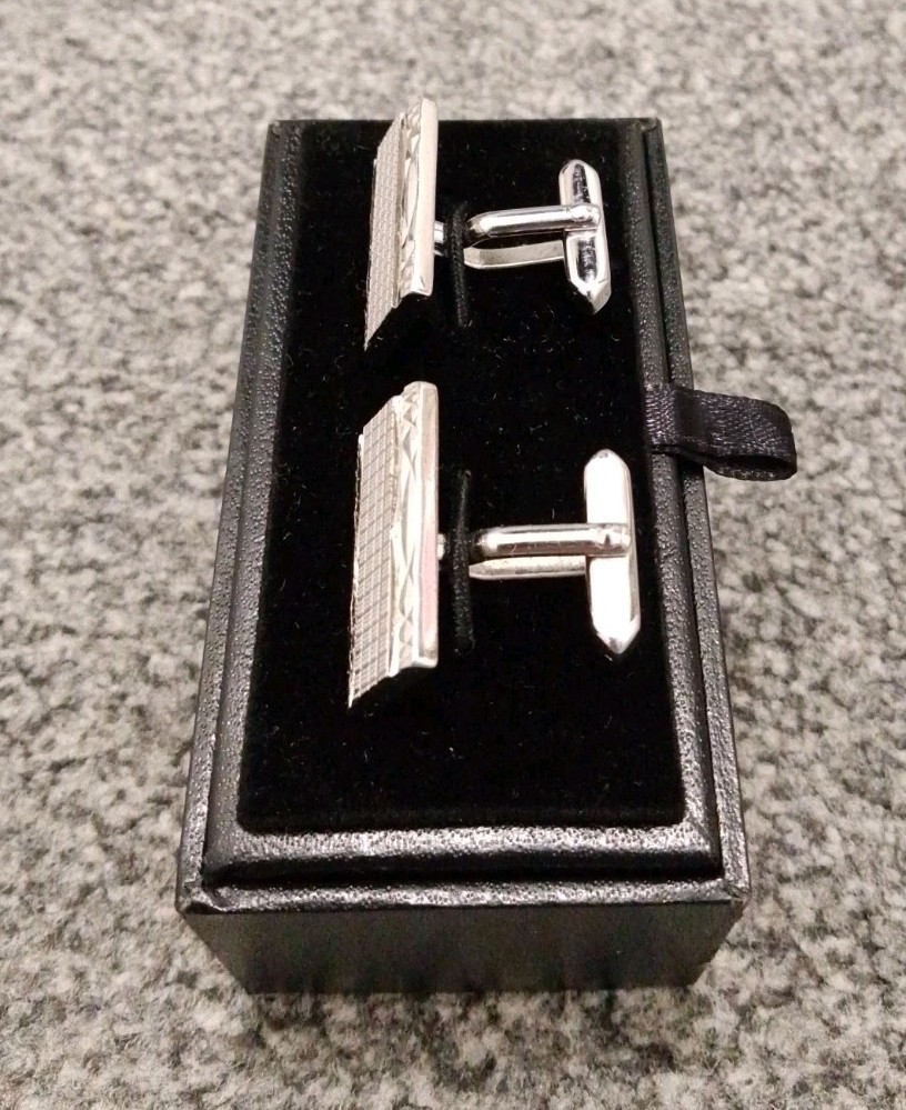 Men’s Silver Tone Rectangular Grid Pattern Bullet… - image 6