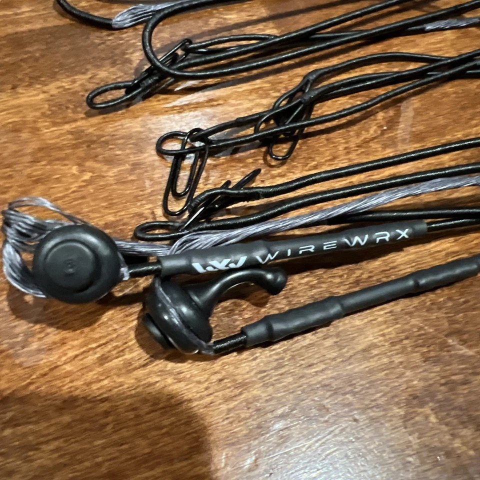 Hoyt RX-9 Ultra Factory Take Off String & Cable Set Black - Image 2 of 4