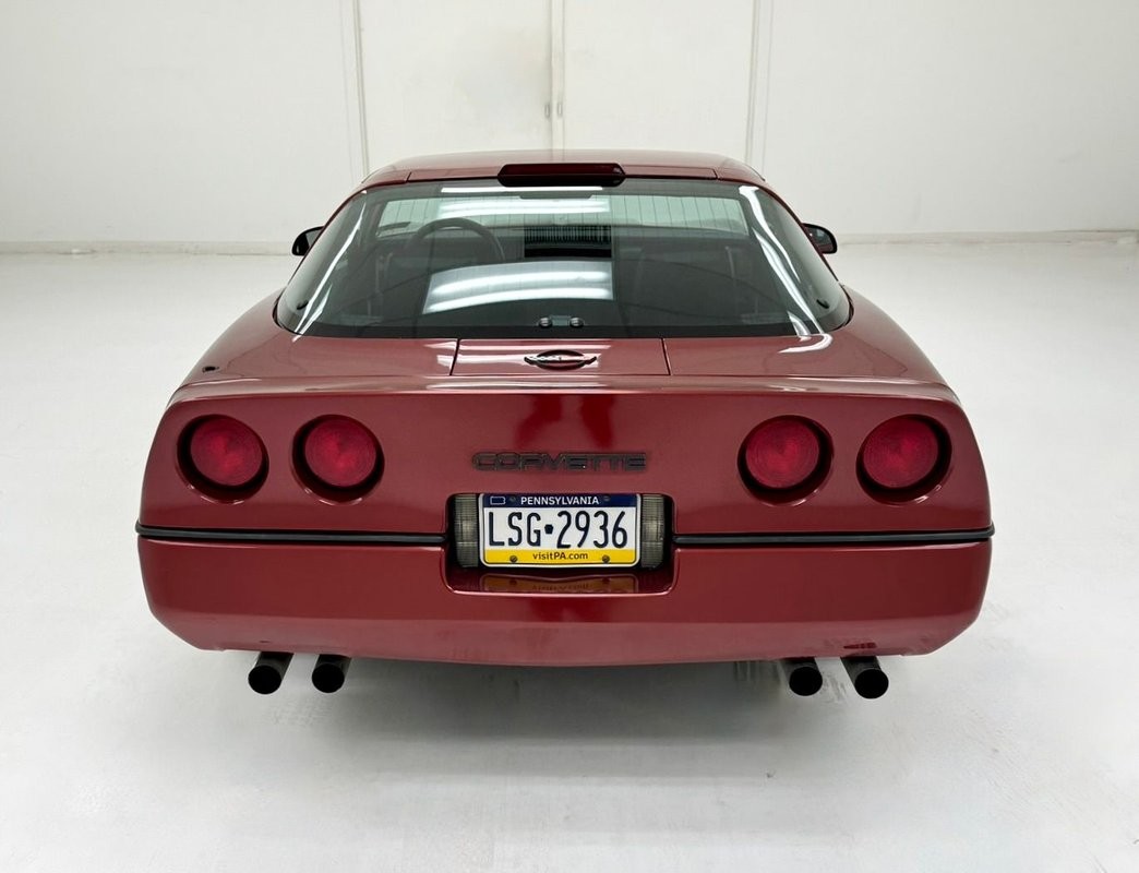 1988 Dark Red Metallic Chevrolet Corvette   | C4 Corvette Photo 4