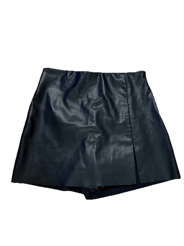 Zara Faux Leather Skort – Black, Size Large, Sleek & Structured Mini EUC - Image 2 of 4