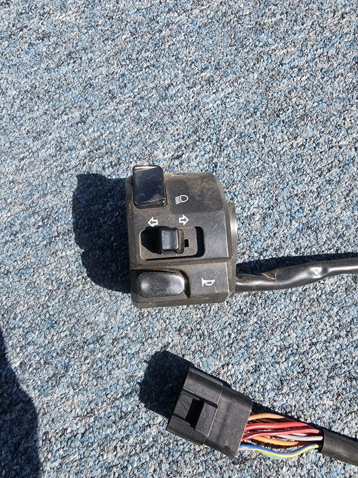 2002 Ducati Monster 620 левая ручка бар сигнал переключатель кнопка управления - Изображение 2 из 4